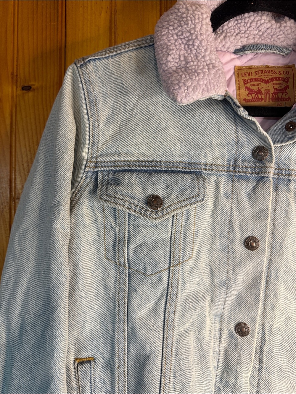 Levi's Light Blue Denim Bomber Jacket with Purple Sherpa Collar - Picture 4 of 11